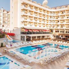 Prestige Garden Hotel бассейн фото 3