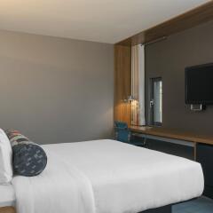 Отель Aloft Brussels Schuman комната для гостей