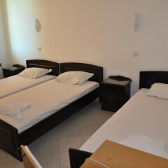 Hotel Perla Равда сейф в номере