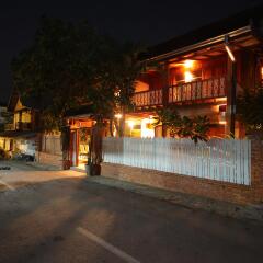 Sala Prabang Hotel парковка