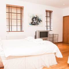 Отель Spectacular 4 Bed Flat Close to London Eye Великобритания, Лондон - отзывы, цены и фото номеров - забронировать отель Spectacular 4 Bed Flat Close to London Eye онлайн комната для гостей