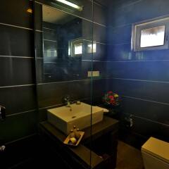 St. Lachlan Hotel & Suites ванная
