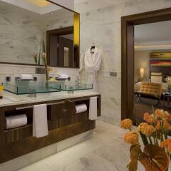 Отель Falkensteiner Schlosshotel Velden ванная фото 2