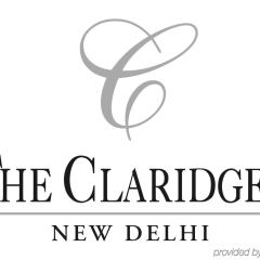 Отель The Claridges New Delhi городской автобус