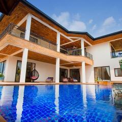 Отель Phoenix Lakeside Pool Villa бассейн