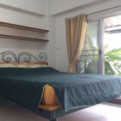 Апартаменты Baan Khun Mae Apartment комната для гостей фото 2