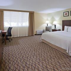 Отель Holiday Inn Bloomington Airport South Mall Area, an IHG Hotel США, Блумингтон - отзывы, цены и фото номеров - забронировать отель Holiday Inn Bloomington Airport South Mall Area, an IHG Hotel онлайн