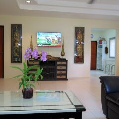 Отель Baan Kanittha - 4 Bedrooms Garden Villa комната для гостей фото 4
