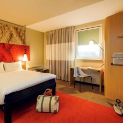 Отель Ibis Hamburg City Германия, Гамбург - 2 отзыва об отеле, цены и фото номеров - забронировать отель Ibis Hamburg City онлайн комната для гостей