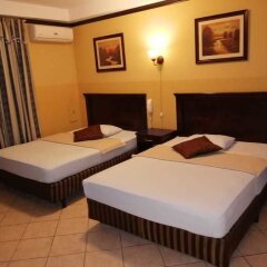 Hotel Merliot in Santa Tecla, El Salvador from 50$, photos, reviews - zenhotels.com guestroom