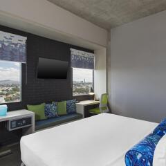 Отель Aloft Guadalajara комната для гостей фото 2
