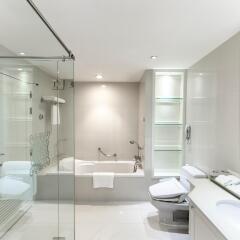 Grande Centre Point Hotel Ratchadamri ванная