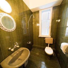 Отель Italian House Rooms Болгария, София - отзывы, цены и фото номеров - забронировать отель Italian House Rooms онлайн ванная