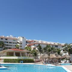 Отель Suites Brisas Cancun бассейн фото 5
