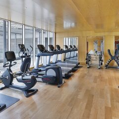Отель The Ritz-Carlton Residences, Dubai International Financial Centre Дубай фитнесс-зал