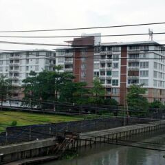 Отель Prima Srinakarin Condo Бангкок приотельная территория