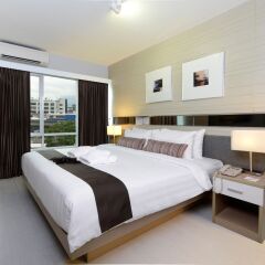 Hotel Amber Sukhumvit 85 Бангкок комната для гостей фото 2