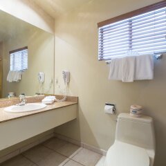 Отель Alexis Park All Suite Resort ванная