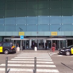 Отель Air Rooms Barcelona Эль-Прат-де-Льобрегат городской автобус