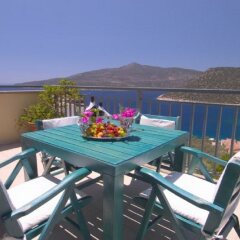 Happy Hotel Kalkan Турция, Калкан - отзывы, цены и фото номеров - забронировать отель Happy Hotel Kalkan онлайн балкон