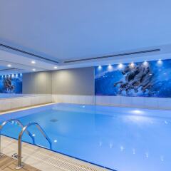 Отель Holiday Inn Istanbul Sisli бассейн фото 2