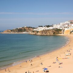 Отель Lena's Beach House пляж
