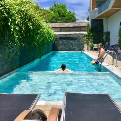 Отель Lemonade Phuket бассейн