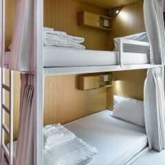 Travelier Hostel Бангкок комната для гостей