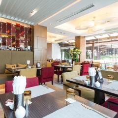 Отель Legacy Suites Sukhumvit by Compass Hospitality Таиланд, Бангкок - 2 отзыва об отеле, цены и фото номеров - забронировать отель Legacy Suites Sukhumvit by Compass Hospitality онлайн питание