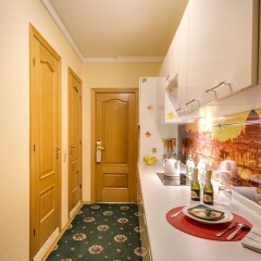 Апартаменты #513 OREKHOVO APARTMENTS with shared bathroom в номере