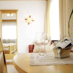 Отель Alpenhotel Laurin Хохгургль комната для гостей