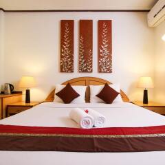Отель Eden Bungalow Resort сейф в номере