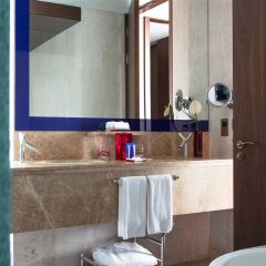Отель Jumeirah Creekside Дубай ванная