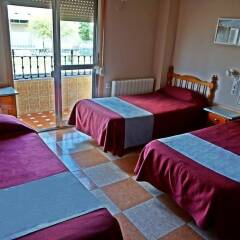 Отель Hostal Alamare комната для гостей