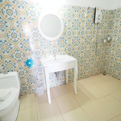 Отель Siri Krabi - Hostel Таиланд, Краби - отзывы, цены и фото номеров - забронировать отель Siri Krabi - Hostel онлайн ванная
