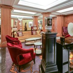 Отель Maison Astor Paris, Curio Collection by Hilton спа