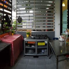 De Talak Hostel Бангкок питание