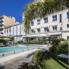 Отель Hôtel Le Canberra - Hôtels Ocre et Azur бассейн фото 3