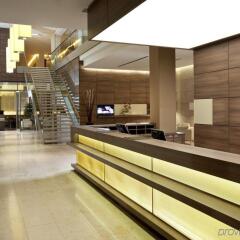 Отель Meliá Düsseldorf Германия, Дюссельдорф - 1 отзыв об отеле, цены и фото номеров - забронировать отель Meliá Düsseldorf онлайн интерьер отеля
