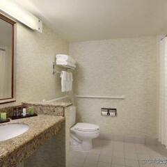 Отель Embassy Suites Washington D.C. - Convention Center США, Вашингтон - отзывы, цены и фото номеров - забронировать отель Embassy Suites Washington D.C. - Convention Center онлайн ванная