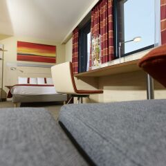 Отель Holiday Inn Express Toulouse Airport Франция, Бланьяк - отзывы, цены и фото номеров - забронировать отель Holiday Inn Express Toulouse Airport онлайн комната для гостей