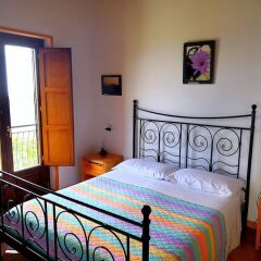 Отель Agriturismo Il Castagno Аджерола сейф в номере