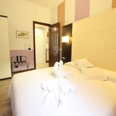 Отель Relais Colosseum 226 Рим комната для гостей