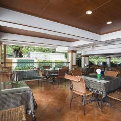 Отель Royal Ivory Sukhumvit Nana By Compass Hospitality Бангкок питание