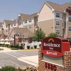 Отель Residence Inn Frederick парковка