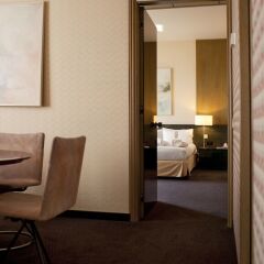 Отель Ramada Plaza Antwerp удобства в номере фото 2