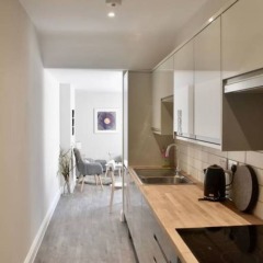 Отель Modern 2 Bedroom Flat Near Brighton Station Брайтон в номере