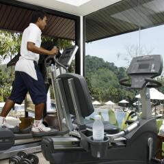Отель Supalai Resort And Spa Phuket фитнесс-зал