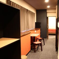 Отель Khaosan Fukuoka Annex Хаката удобства в номере фото 2