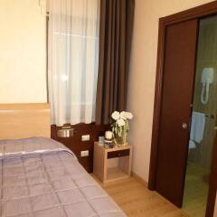 Отель Euro House Rome Airport Италия, Фьюмичино - 1 отзыв об отеле, цены и фото номеров - забронировать отель Euro House Rome Airport онлайн балкон